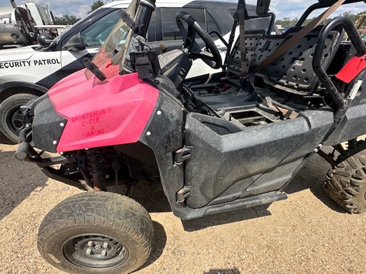 2020-honda-pioneer-700-image-24