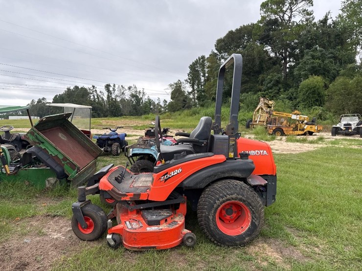 kubota-zd326-image-3