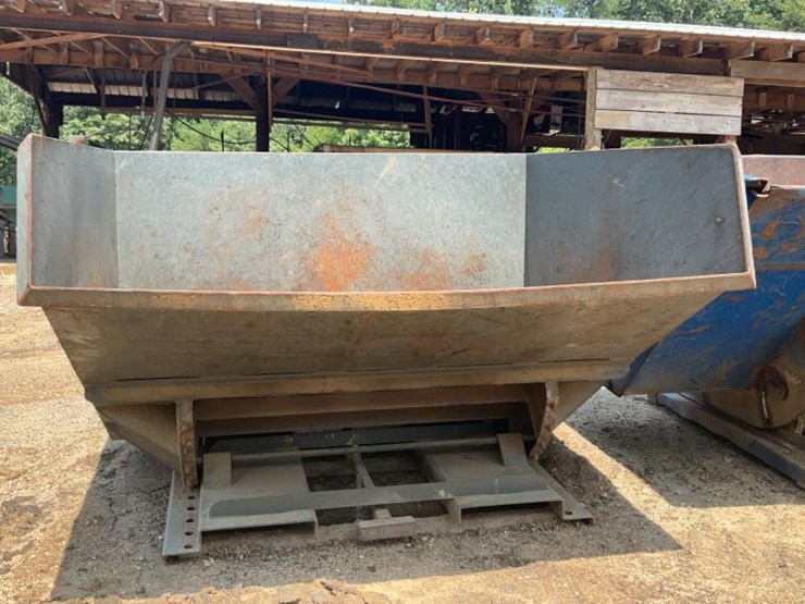 #128-•-creekside-self-dumping-hopper-image-3