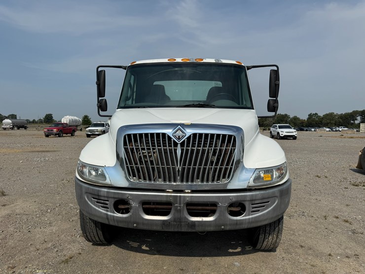 2006-international-durastar-4400-image-2
