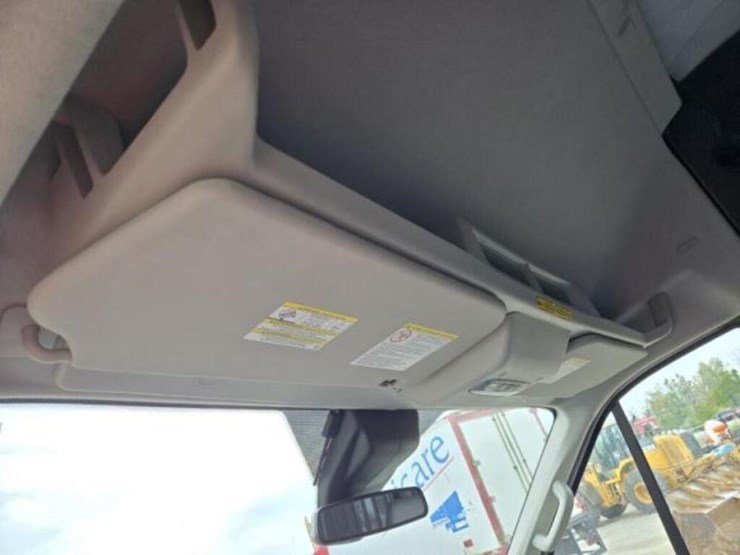 2016-ford-transit-image-21
