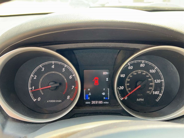 2012-mitsubishi-outlander-image-21