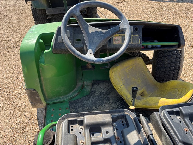 john-deere-gator-image-6