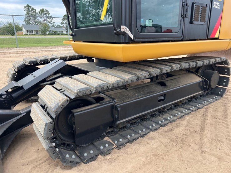 2017-caterpillar-307e2-image-14