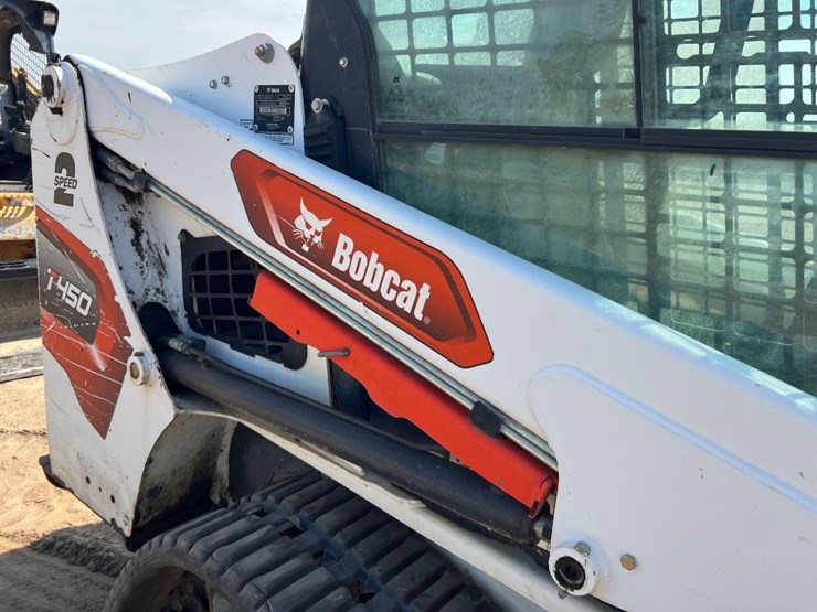 2021-bobcat-t450-image-24