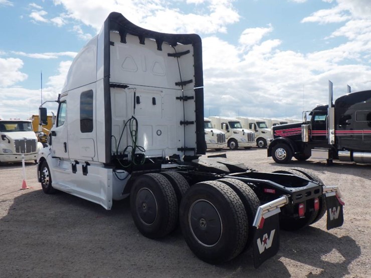 2024-western-star-57x-image-7