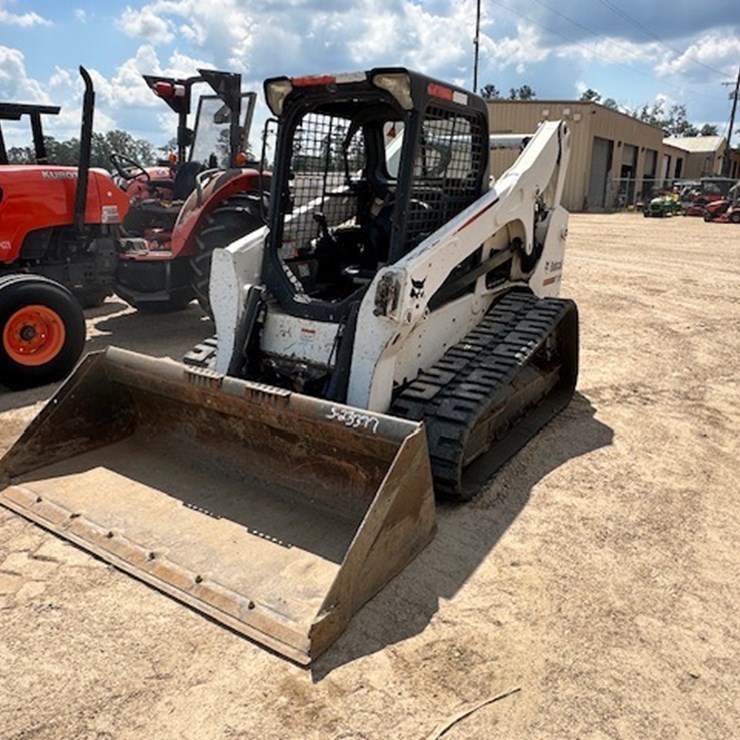 2016 BOBCAT T740