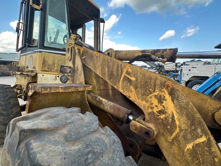 caterpillar-918f-image-28
