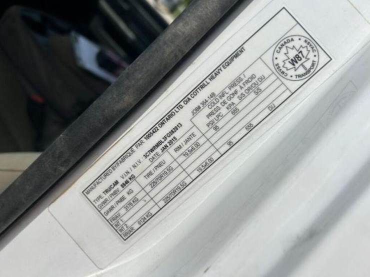 2015-dodge-ram-5500hd-image-9