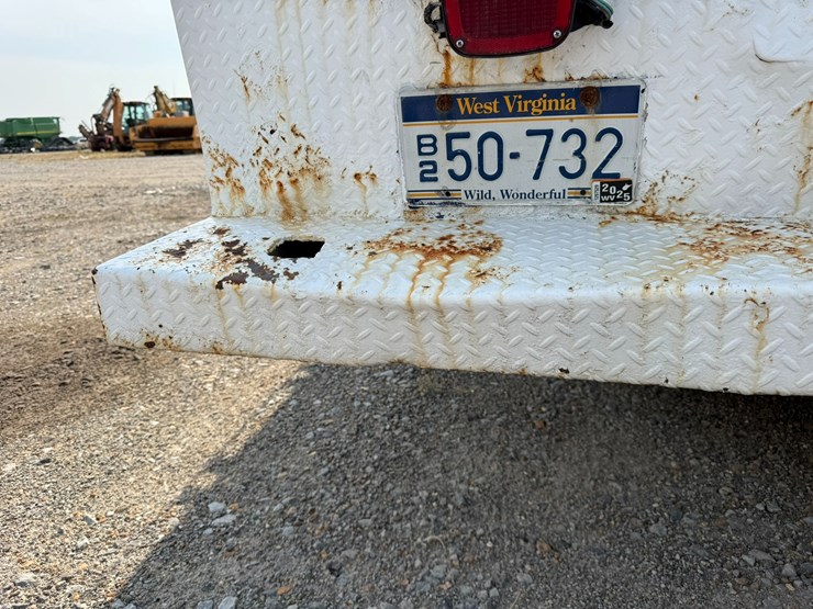 2012-ford-f750-image-22