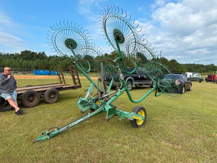 john-deere-702-image-9