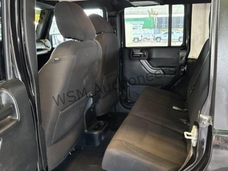 2017-jeep-wrangler-image-26