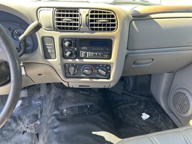 1999-gmc-sonoma-pickup-image-17