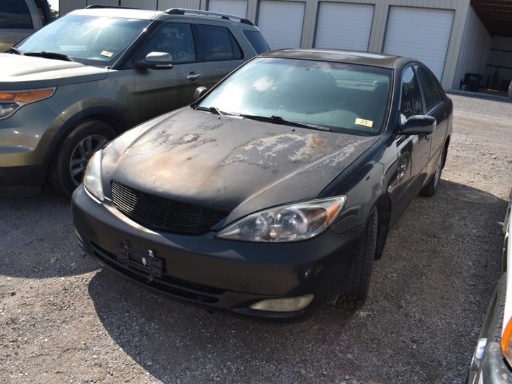 2003-toyota-camry-(not-running,-no-key)-(unknown-miles)-(vin-#-4t1be32k73u2-image-1