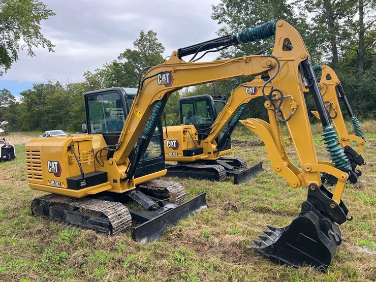 2021-caterpillar-305-image-2