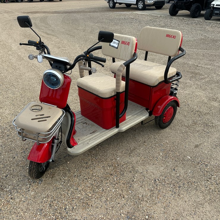 #54 • 2 SEATER ELECTRIC SCOOTER, FRONT AND REAR BASKET, CHARGER