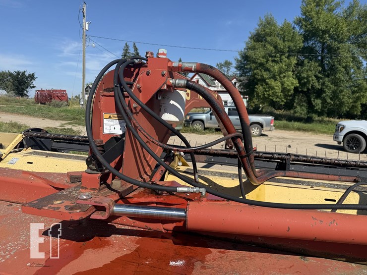 new-holland-1475-image-11