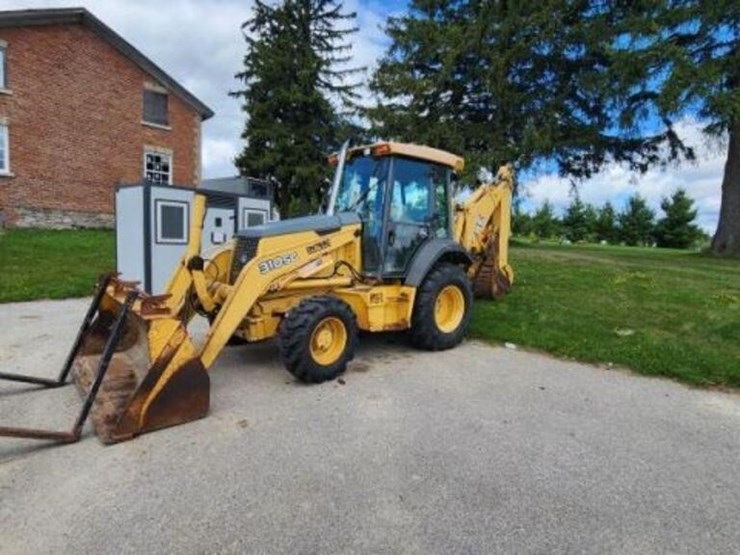 2005-deere-310sg-image-11