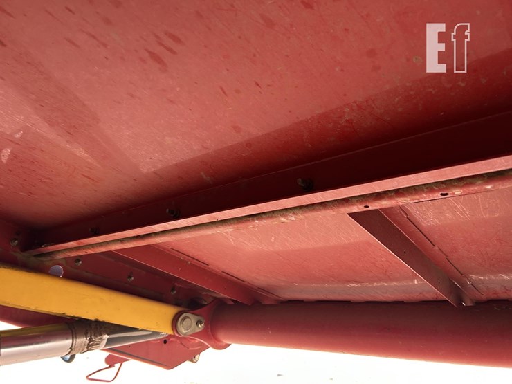 2015-case-ih-8240-image-64
