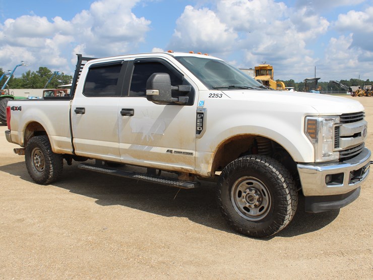 2019-ford-f250-image-2
