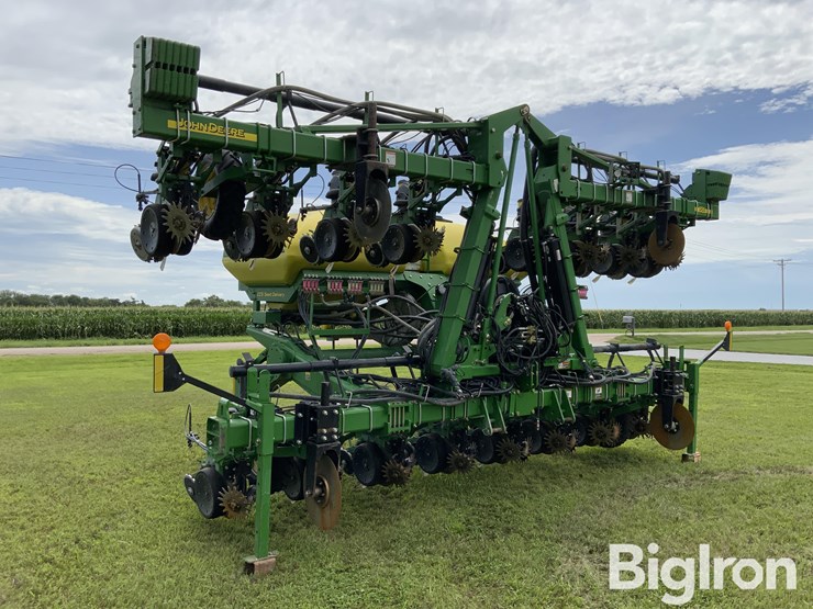 2009-john-deere-1720-ccs-image-3