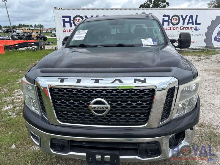 2017-nissan-titan-image-22