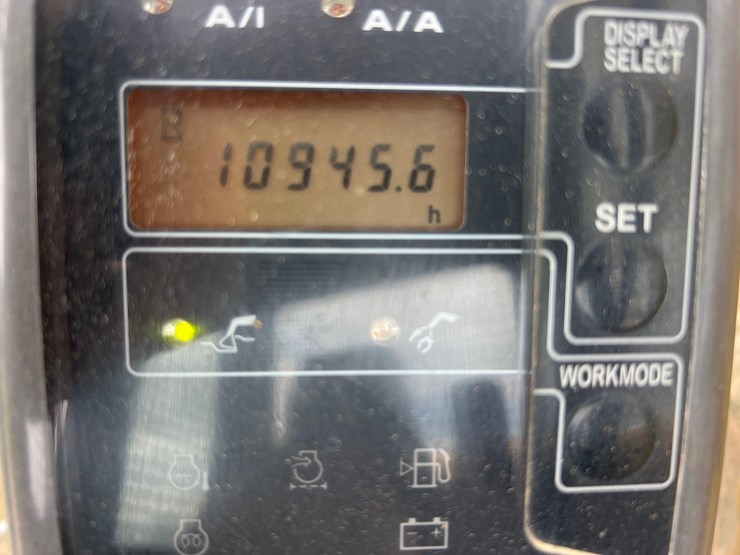 deere-160c-lc-image-23