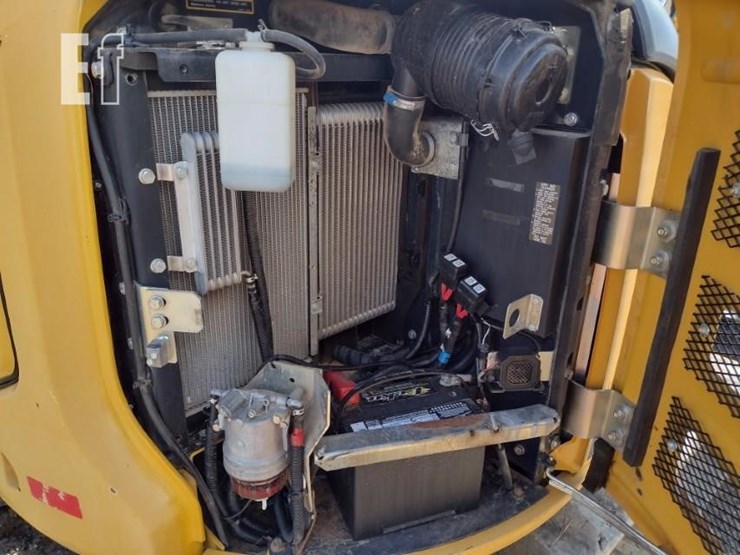 2017-deere-50g-image-43