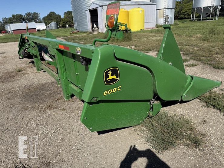 2012-john-deere-608c-image-1