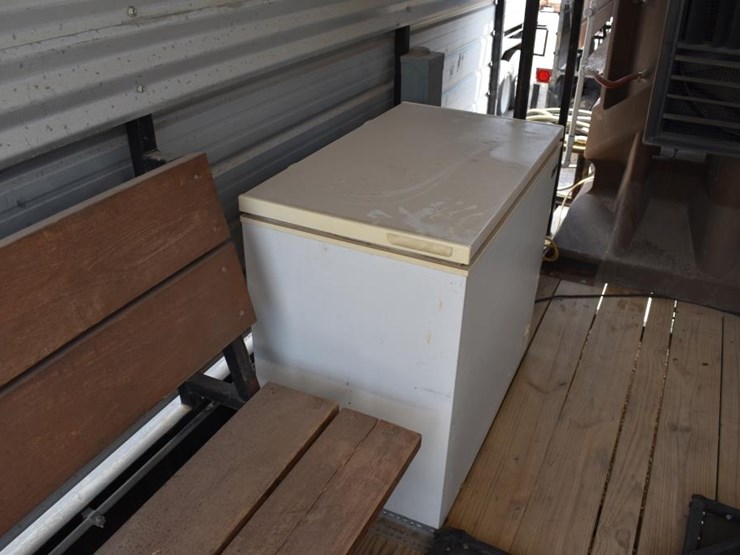 2012-16'-cooling-trailer-w/-generator,-port-a-cool-and-freezer-(vin-#-5vnbu-image-6