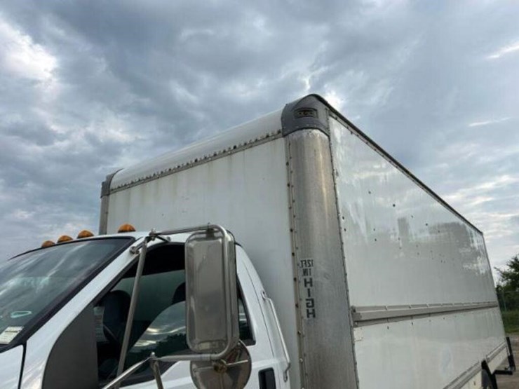 2013-ford-f750-xl-image-42