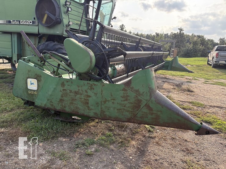 john-deere-924-image-11