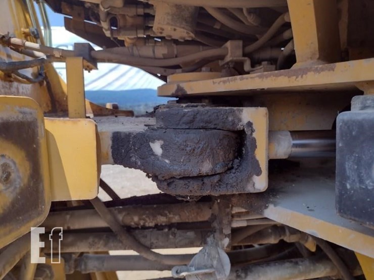 caterpillar-930g-image-31