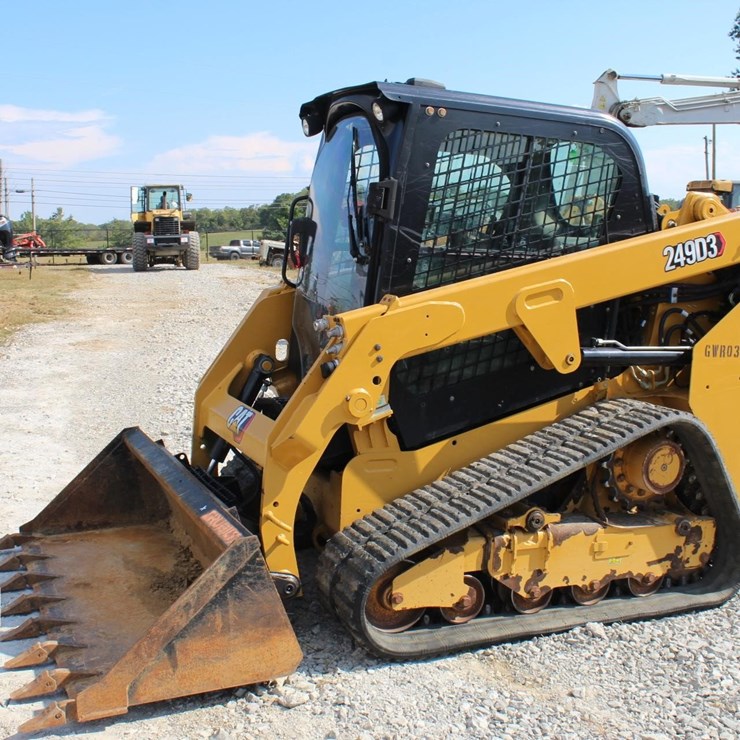 CATERPILLAR 249D3