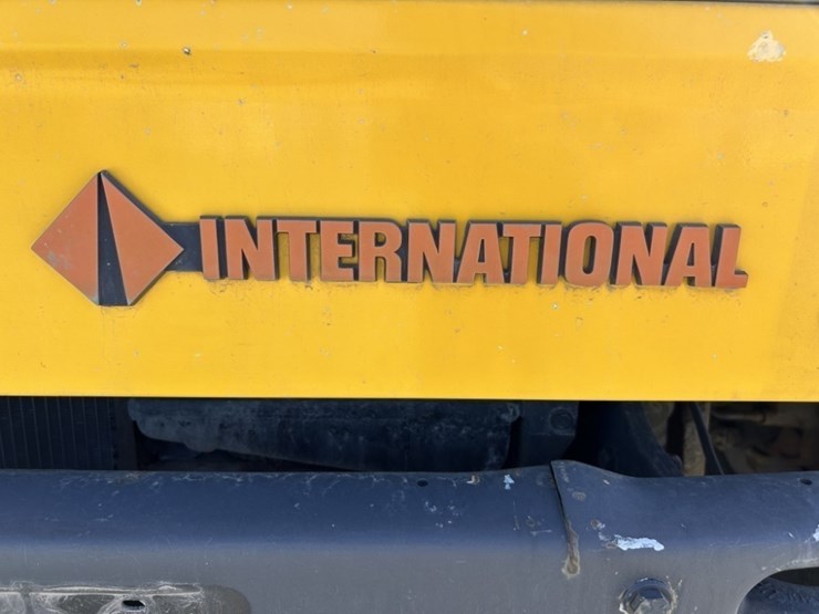 1991-international-4700-image-9
