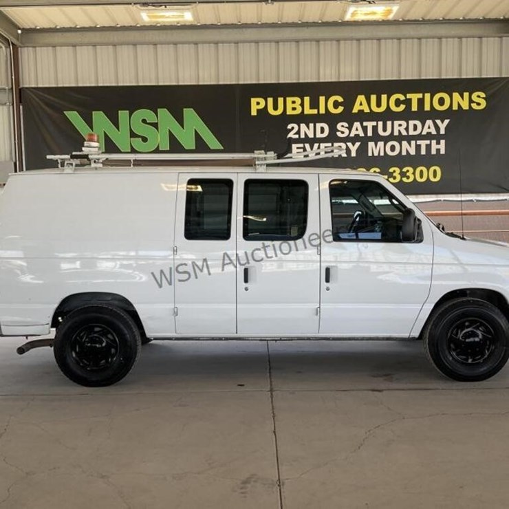 2011 FORD CARGO