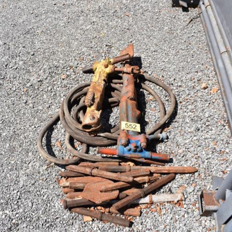 2 JACK HAMMERS AND BITS