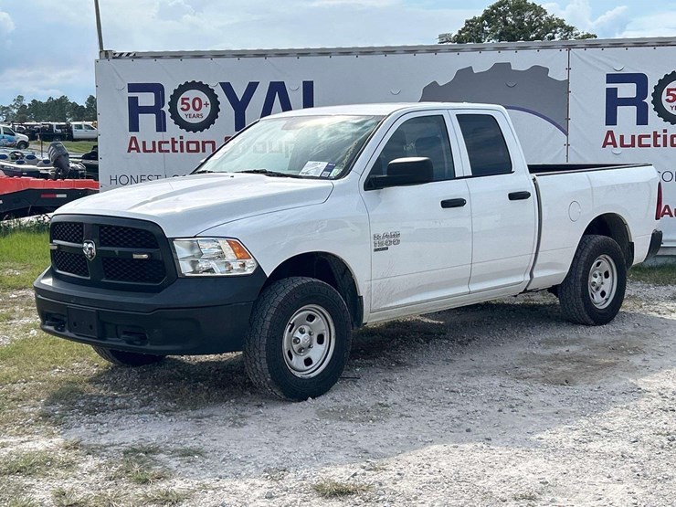2019-ram-1500-classic-image-1