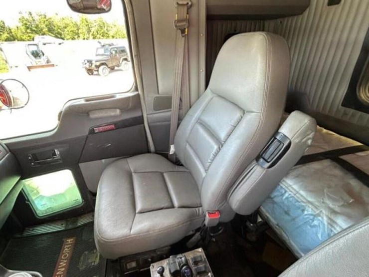 2022-kenworth-t800-image-22