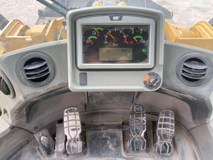 2019-caterpillar-966m-image-15