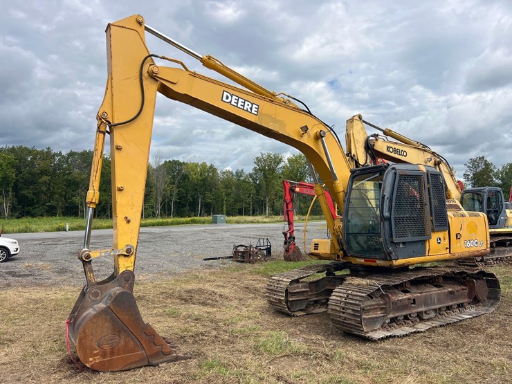 deere-160c-lc-image-3