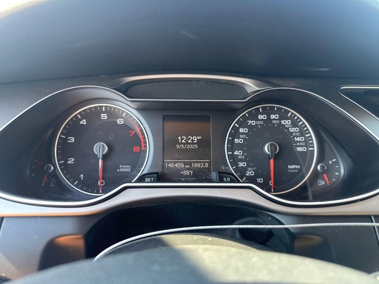 2013-audi-a4-20t-sedan-image-24