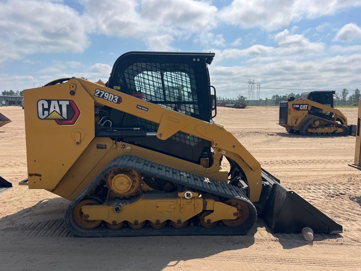 2020-caterpillar-279d3-image-5