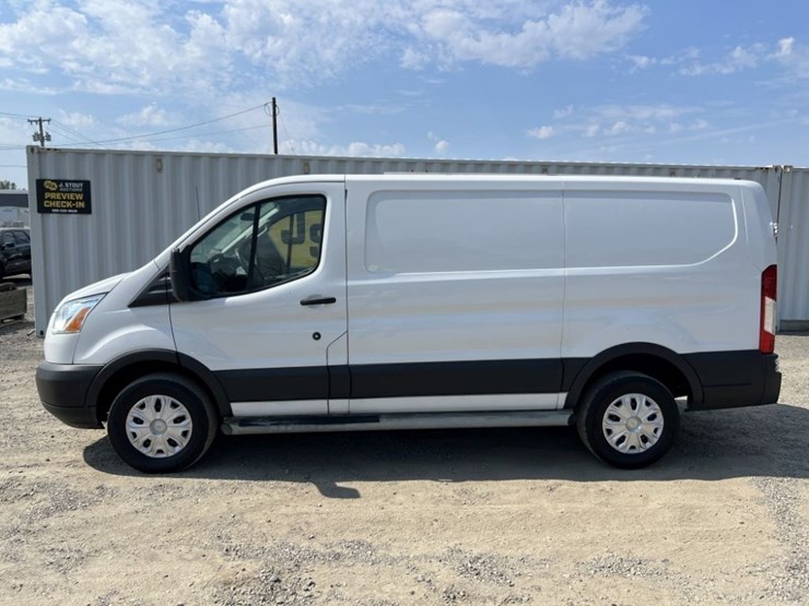 2015-ford-transit-image-7