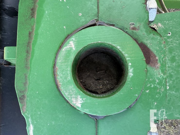 2021-john-deere-2680h-image-26