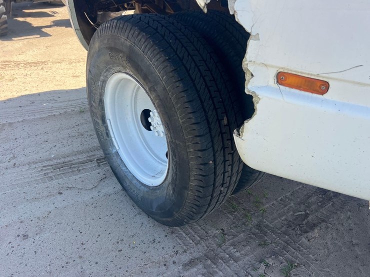 1994-gmc-sierra-3500-image-19