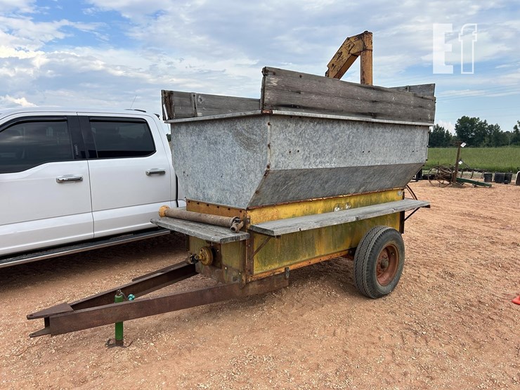feed-wagon-3061-image-1