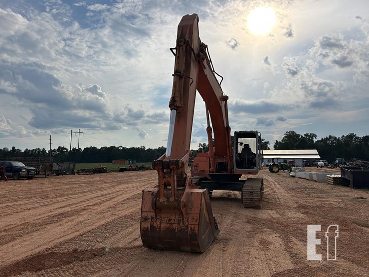 hitachi-ex310h-3c-image-7