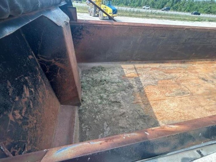 2005-volvo-tri/a-dump-truck-4v5k99gh55n391882-image-92