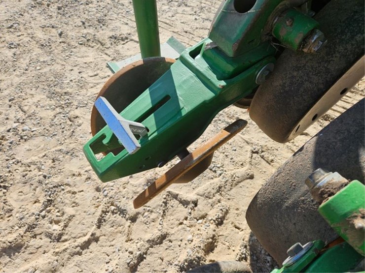 john-deere-1530-image-28